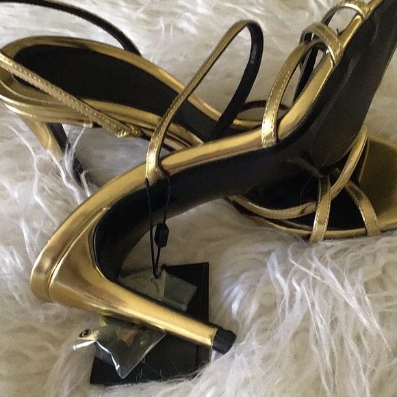 Zara. BLock high heels size 6. - Picture 3 of 4